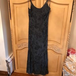 Sean Collection Size 4 Gray Long Beaded Gown